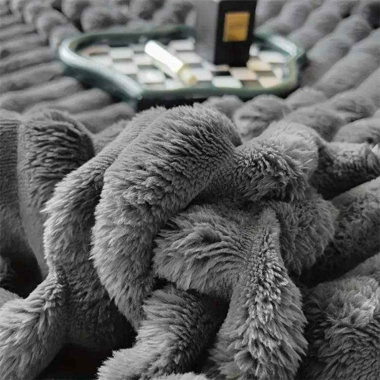 Marcherelle™ – Couverture Lestée en Fausse Fourrure Douce & Apaisante pour Relaxation