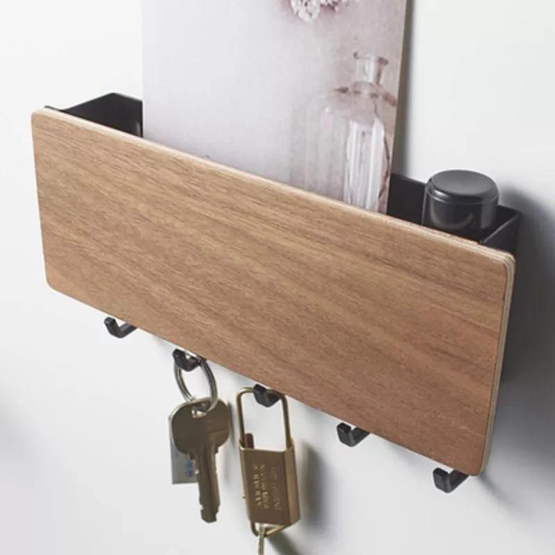 Porte-Clés Bois Charmant avec Crochets Colorés